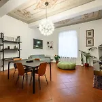 Appartement Art&design Boutique Near Ghirlandina *