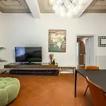 Art&design Boutique Near Ghirlandina *