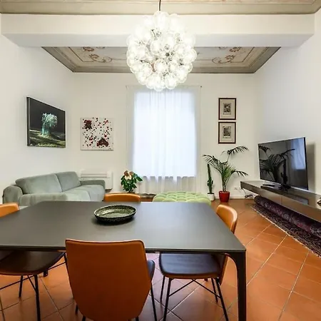 Art&design Boutique Near Ghirlandina דירה מודנה