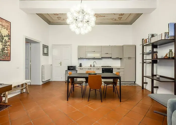 Апартаменты Art&design Boutique Near Ghirlandina